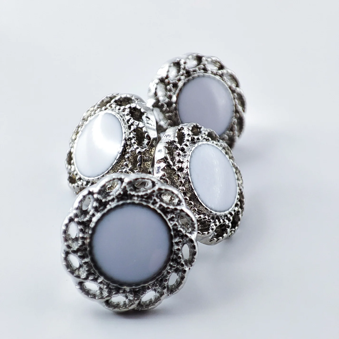Blanco + plata nylon